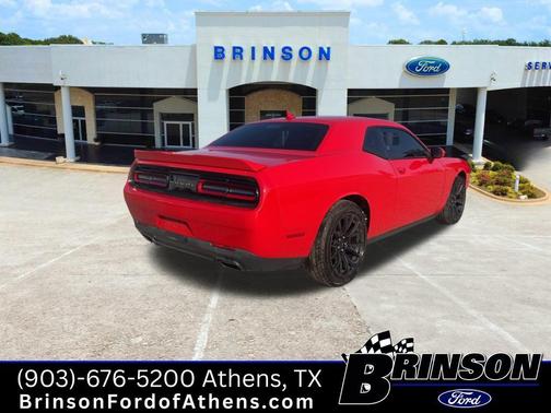 2015 Dodge Challenger SXT
