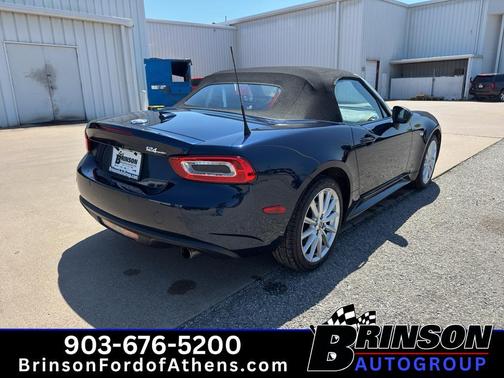 Blue Metallic 2018 FIAT 124 Spider Lusso