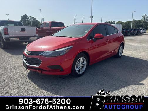 Red 2018 Chevrolet Cruze LT