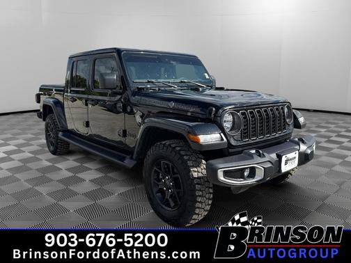 Black Clearcoat 2025 Jeep Gladiator Texas Trail