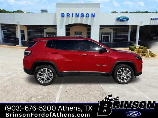 2023 Jeep Compass Latitude Lux