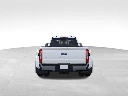 2025 Ford F-350 Lariat Super Duty
