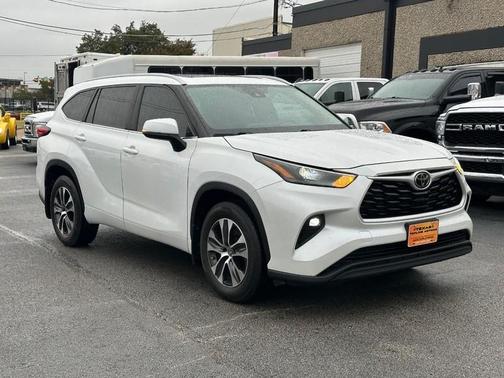 2023 Toyota Highlander XLE