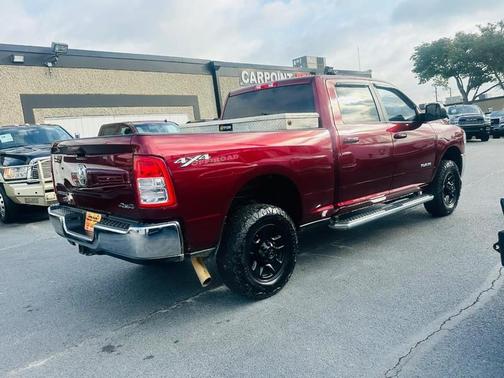 2020 RAM 2500 Big Horn Crew Cab 4X4 6'4' Box
