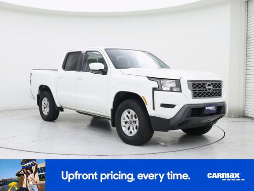 White 2024 Nissan Frontier SV