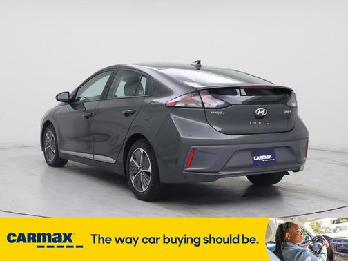 2022 Hyundai IONIQ Plug-In Hybrid SE
