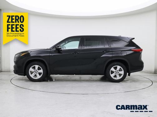 Black 2022 Toyota Highlander LE