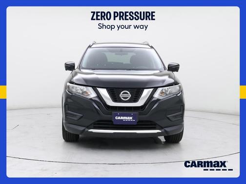 Black 2018 Nissan Rogue SV