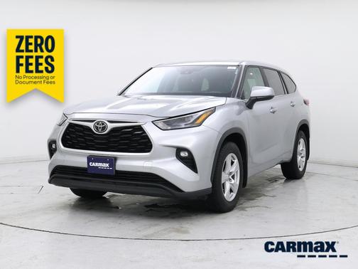 Silver 2023 Toyota Highlander LE