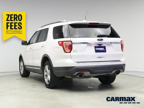 White 2018 Ford Explorer XLT