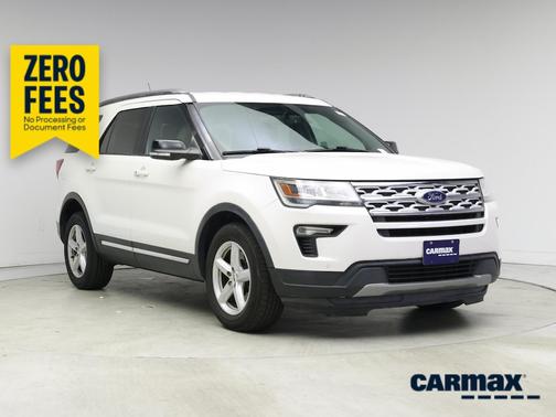 White 2018 Ford Explorer XLT
