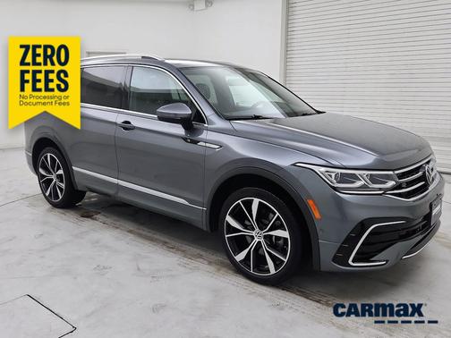 Gray 2022 Volkswagen Tiguan SEL R-Line