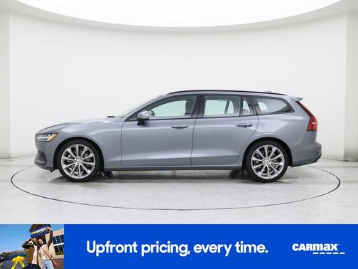 2020 Volvo V60 T5 Momentum