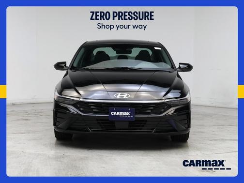 Black 2025 Hyundai ELANTRA SEL Convenience