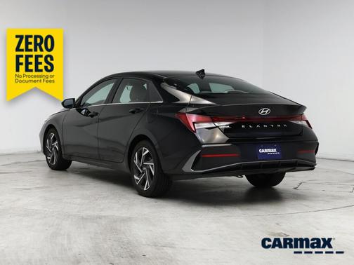 Black 2025 Hyundai ELANTRA SEL Convenience