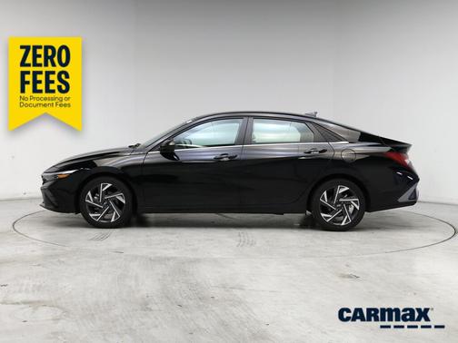 Black 2025 Hyundai ELANTRA SEL Convenience