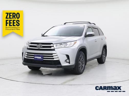 Silver 2019 Toyota Highlander XLE