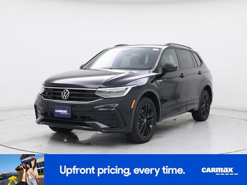 Black 2022 Volkswagen Tiguan SE R-Line Black