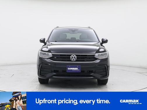 Black 2022 Volkswagen Tiguan SE R-Line Black