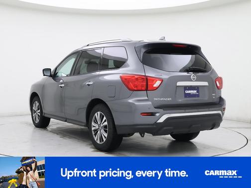 2019 Nissan Pathfinder SL