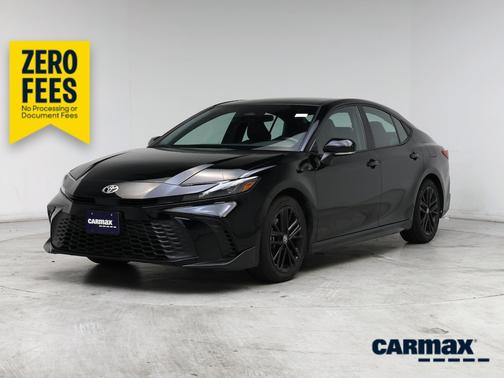 Black 2025 Toyota Camry SE