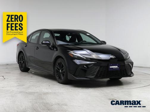 Black 2025 Toyota Camry SE
