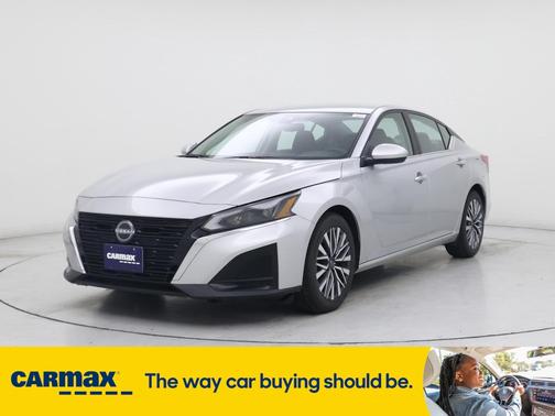 2023 Nissan Altima SV