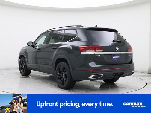 Green 2022 Volkswagen Atlas SE w/Tech