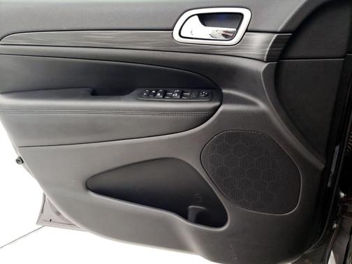 2020 Jeep Grand Cherokee Altitude for sale in Salem, OR - image 14
