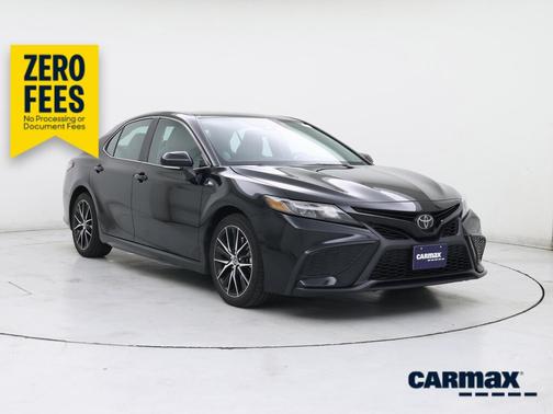 Black 2023 Toyota Camry SE