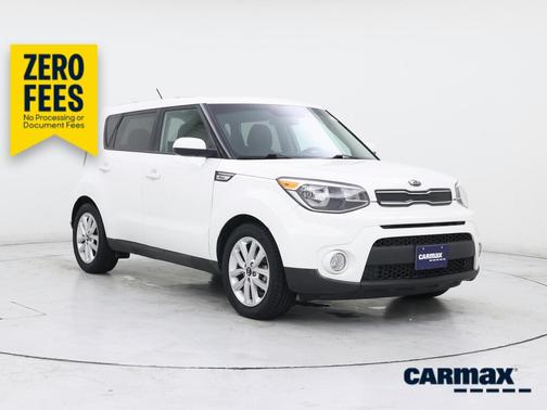 White 2018 Kia Soul +