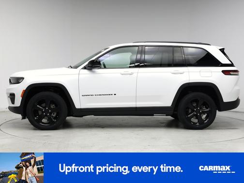 White 2024 Jeep Grand Cherokee Altitude