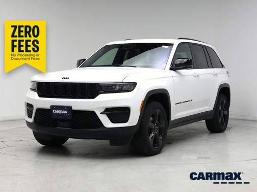 White 2024 Jeep Grand Cherokee Altitude