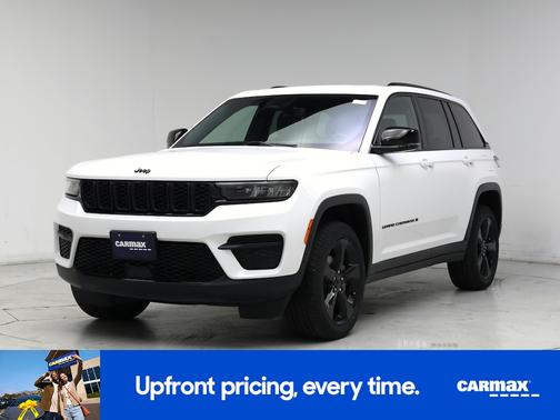 White 2024 Jeep Grand Cherokee Altitude