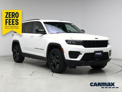 White 2024 Jeep Grand Cherokee Altitude