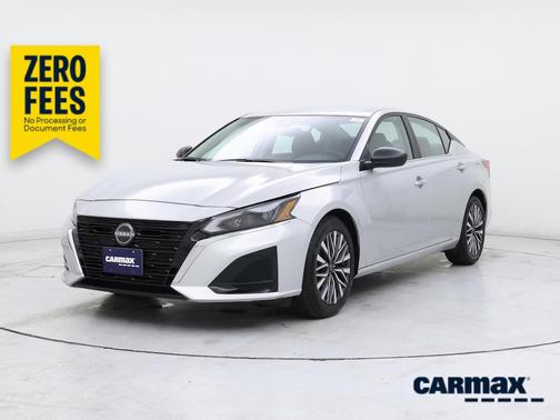 Silver 2024 Nissan Altima SV
