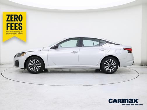 Silver 2024 Nissan Altima SV