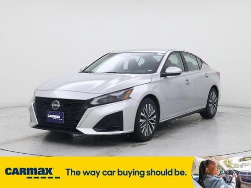2023 Nissan Altima SV