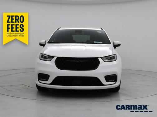White 2023 Chrysler Pacifica Hybrid Touring L