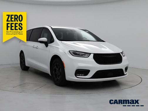 White 2023 Chrysler Pacifica Hybrid Touring L