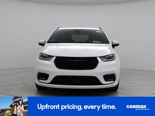 White 2023 Chrysler Pacifica Hybrid Touring L