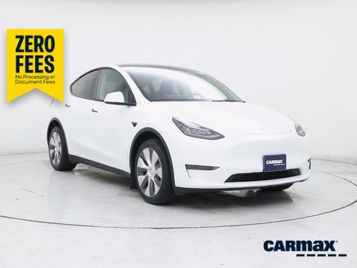 White 2023 Tesla Model Y