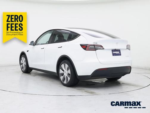 White 2023 Tesla Model Y