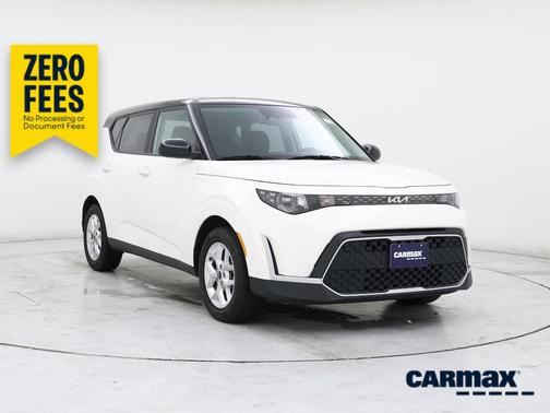 White 2023 Kia Soul S