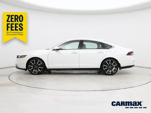 White 2023 Honda Accord Hybrid Touring