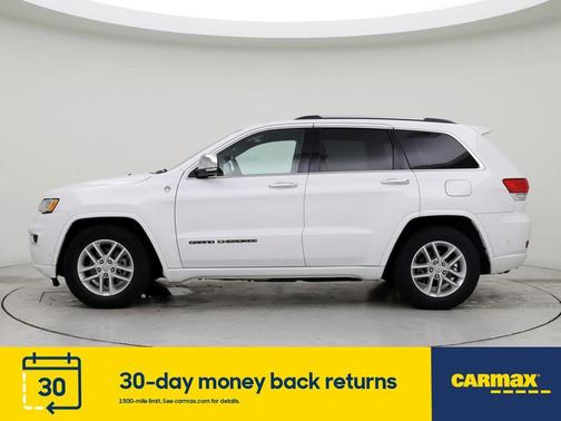 Photo 3 of 27 of 2017 Jeep Grand Cherokee Overland