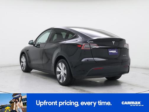 Black 2024 Tesla Model Y Long Range