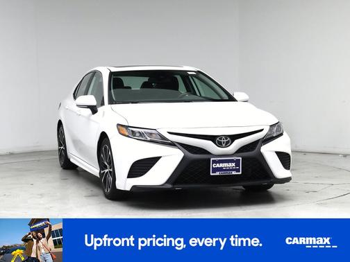 2020 Toyota Camry SE