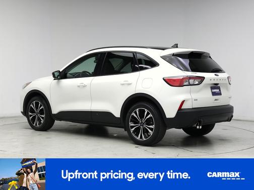 White 2022 Ford Escape SE