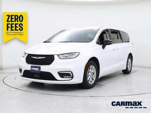 White 2024 Chrysler Pacifica Touring L